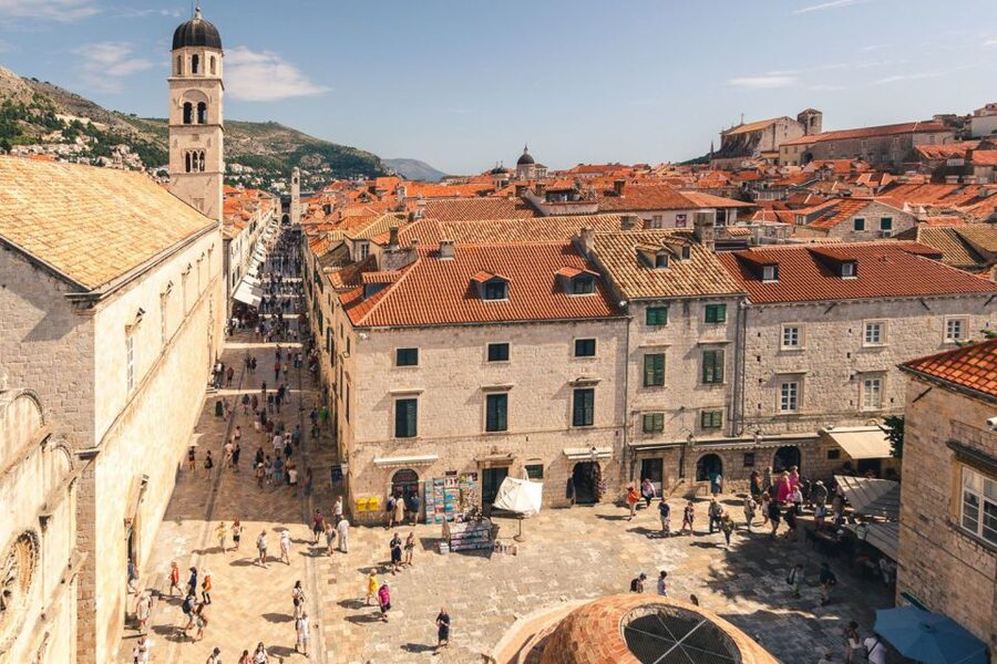From Split & Trogir: Dubrovnik Guided Day Tour - Price and value for an all-day Split to Dubrovnik trip