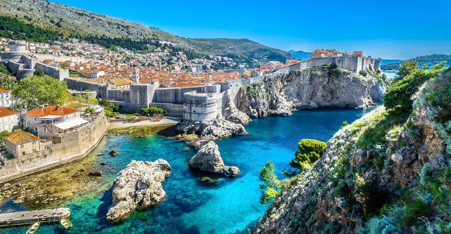 From Split & Trogir: Dubrovnik Guided Day Tour - Pickup, air-conditioned bus, and the Adriatic drive