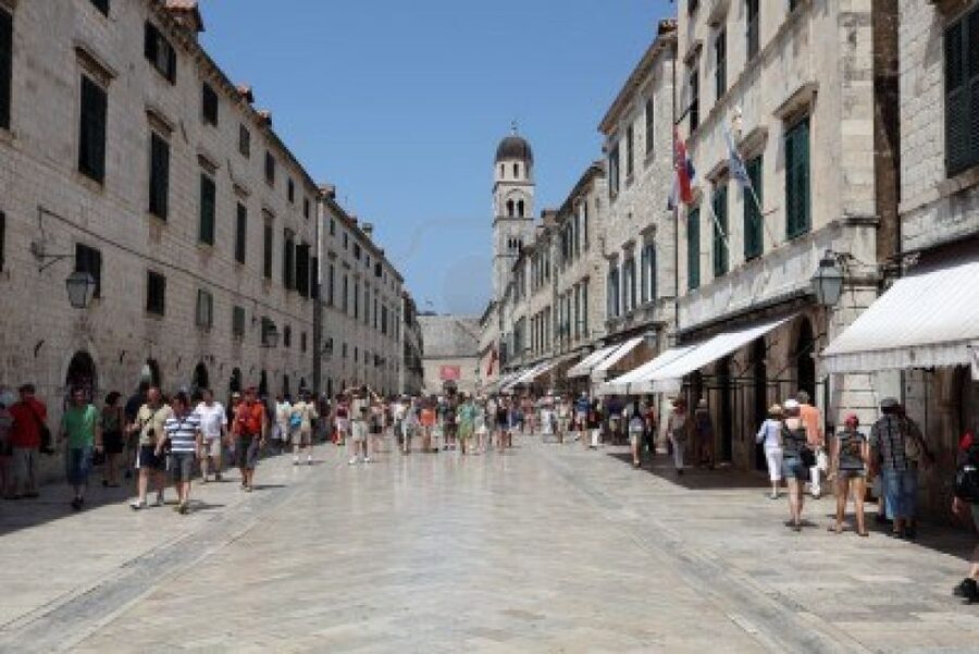 From Split/Trogir: Dubrovnik Guided Tour with a Stop in Ston - Driver and Guide Quality Can Make or Break the Day