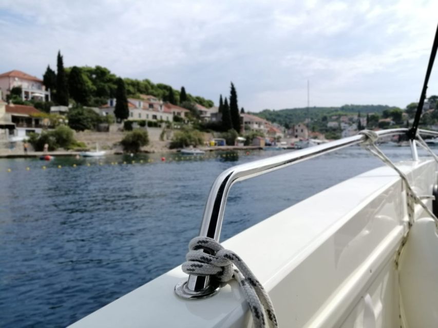 From Trogir: 3 islands half day tour with Blue Lagoon - The 5-hour rhythm: Kamerlengo Castle to back again