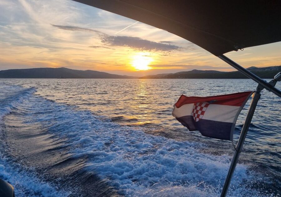 From Trogir: 3 islands half day tour with Blue Lagoon - Included features that make a difference, plus what you need to bring