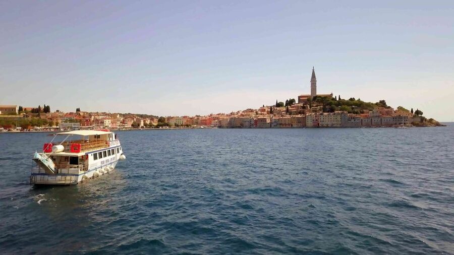 From Vrsar: Lim Bay, Pirate Cave and Rovinj Visit - Rovinj for two hours, how to enjoy the old lanes fast
