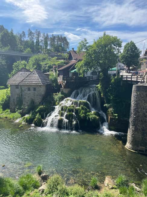 From Zagreb: Rastoke and Plitvice Guided Trip with Ticket - Zagreb to Plitvice: smooth transport and smart orientation