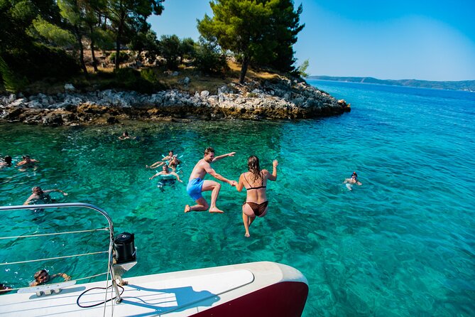 Full-Day Catamaran Cruise to Hvar & Pakleni Islands with Food and free Drinks - Food and Drinks: Why the “Included” Part Matters