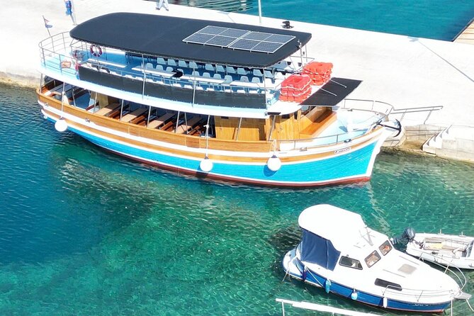 Full-Day Dubrovnik Elaphite Islands Cruise with Lunch and Drinks - Stop 2, Sipan harbor: olive trees, pirates, and why the stop is short