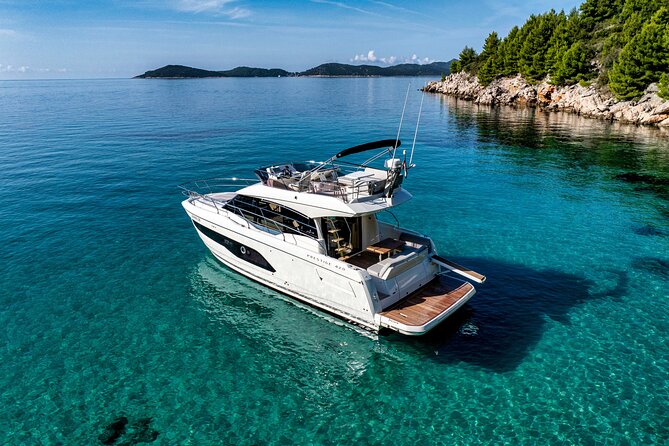 Full-Day Private Yacht Tour to the Elafiti Islands - Onboard Perks: Snacks, Towels, Tea, Alcohol, and WiFi