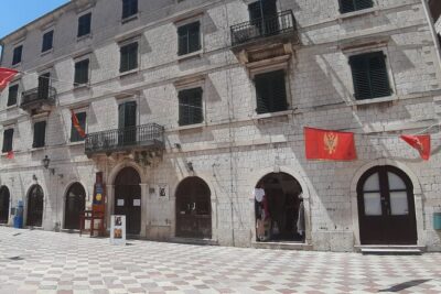 Full-Day Tour Bay of Kotor Perast Kotor and Budva small group from Dubrovnik