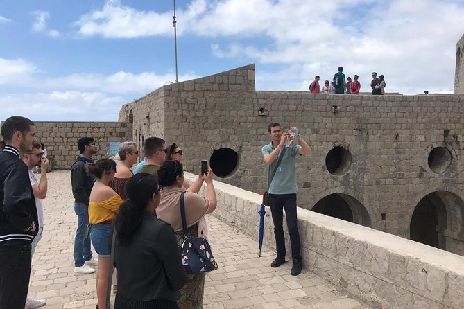 Game of Thrones and History Combo Private Tour - Stop 1: Amerling Fontana and the walk toward Pile Bay