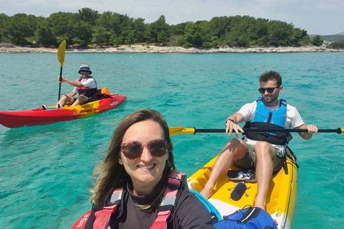 Guided kayaking tour to Pakleni islands - Starting from Bonj Beach, Hvar, with an easy handoff to the water