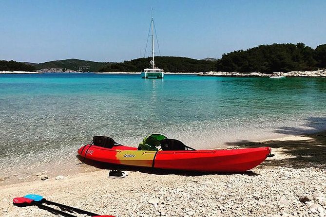 Guided kayaking tour to Pakleni islands - Guided route planning: the day shifts with weather and your group