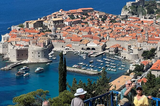 Hop-On Hop-Off Yellow Cabrio Tour: Discover Dubrovnik in 1.5 hour - The audio in English: helpful when it works, annoying when it does not