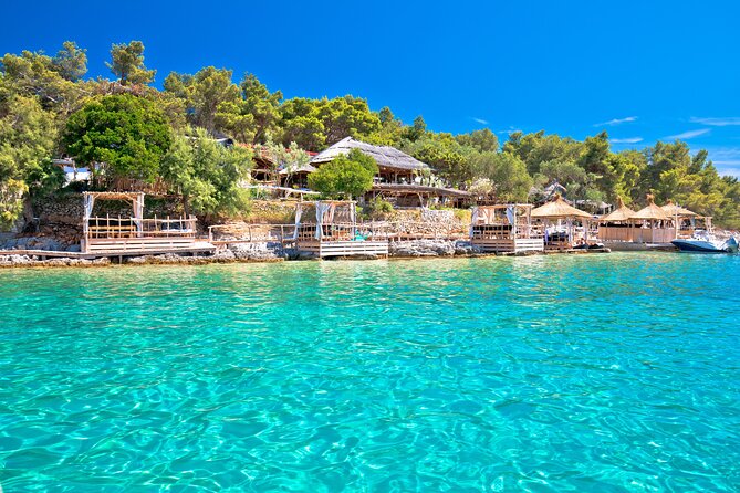 HVAR & 4 Islands PRIVATE BOAT TOUR - Pickup, meeting point, and how to start the day smoothly
