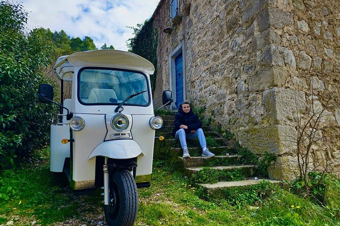 Hvar Adventure Tour: Explore with a 4-6 Seater eTuk Tuk Rickshaw! - Stop 2: Velo Grablje and the lavender oil story