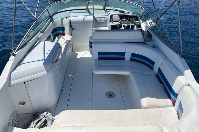 Hvar Delight: Private Speed Boat Tour - Taršće bay and the calm wrap-up swim near Hvar