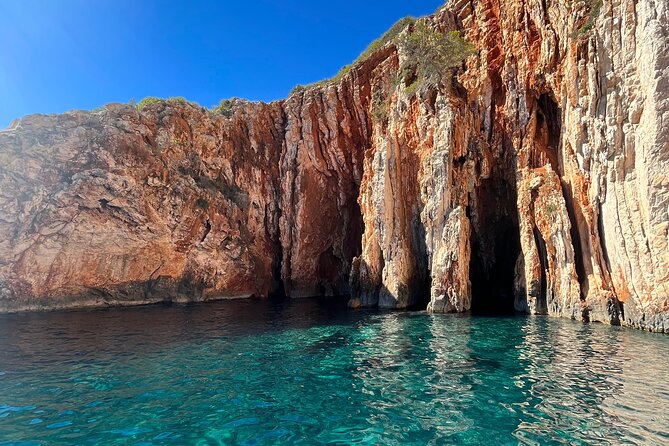 Hvar Delight: Private Speed Boat Tour - Dubovica Beach and the Red Rocks snorkeling caves