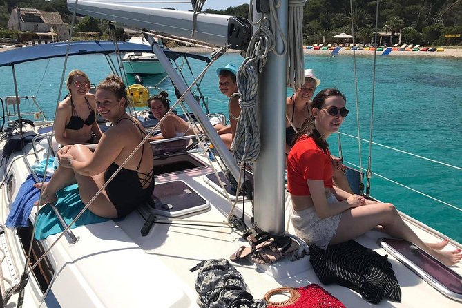 Hvar - Full Day Sail on a yacht - friendly skipper- small group - lunch optional - Dubovica Bay and the Zaraće area: swimming and snorkeling with classic Hvar scenery