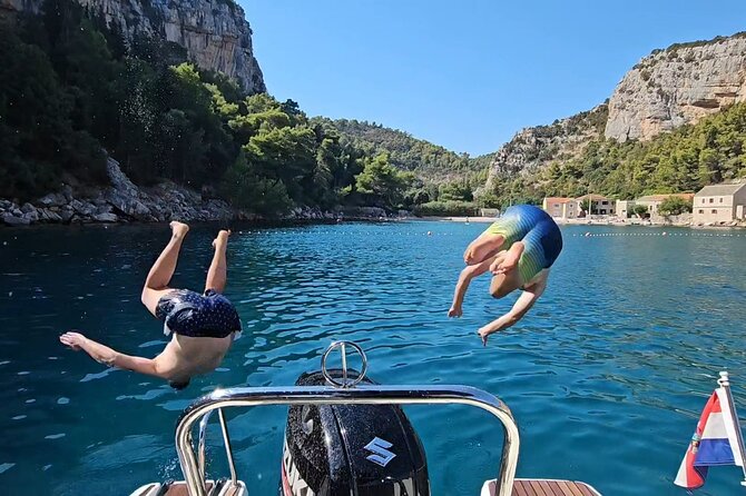 Hvar (Hidden Bays) & Brac (Golden Horn) PRIVATE full day tour - Stop 2: Zlatni Rat (Golden Horn) and the ever-shifting beach tip