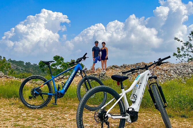 Hvar Island Guided E-Bike Adventure - Meeting at Braće Bibić 4, then getting rolling fast