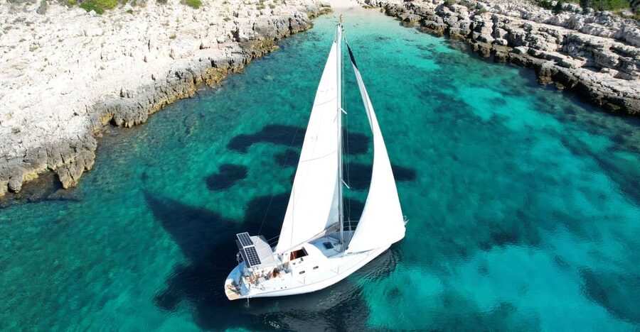 Hvar: Private Sailing Boat Trip with Swimming and Snorkeling - The Pakleni Islands route, starting with Mlini Beach and then coves by wind