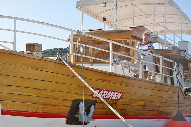 Island Hopping & City Walls Cruise with Food and Open Bar - Stop 4, Dubrovnik Old Town Time, Plus Sunset Return Vibes