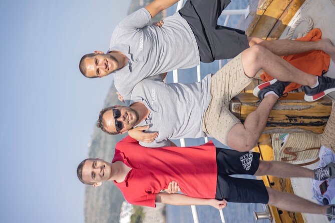 Island Hopping & City Walls Cruise with Food and Open Bar - Lunch, Wine, and the Small Extras That Actually Matter