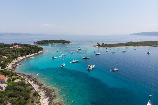 Island Tours - The boat experience: clean ride, limited group size, and crew support