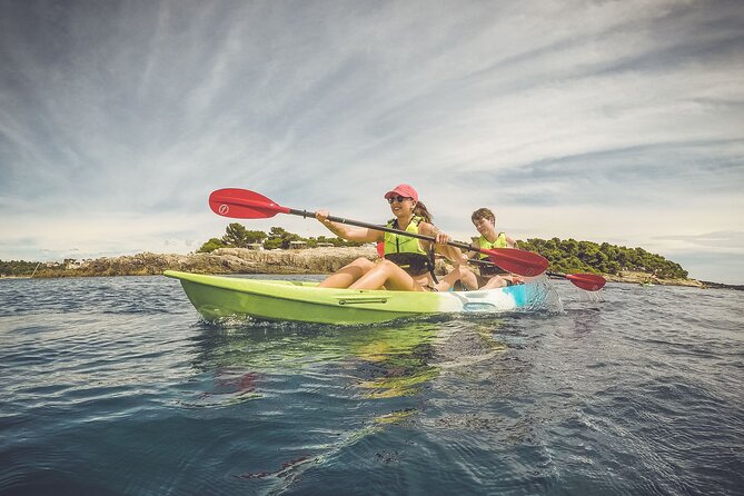 Kayak tour in Pula to Valley of Tears/free drinks+photos included - Cliff jumping rules that keep it fun and safe