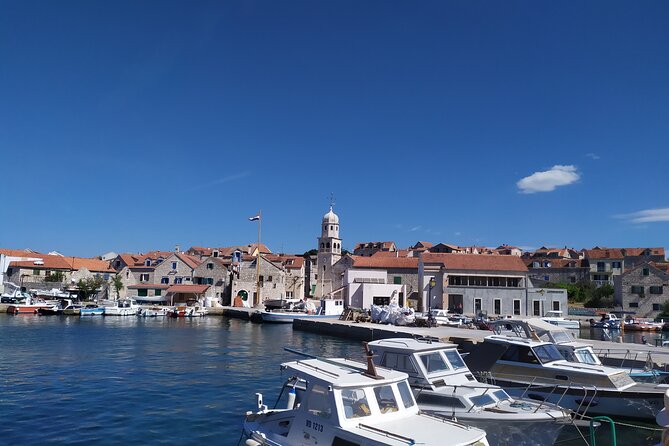 Kayaking to the island Prvić - Getting the Most Out of Your 3.5 Hours