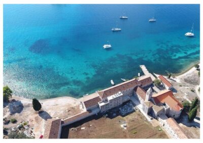 Korčula 3 ISLAND CATAMARAN TOUR Badija – Vrnik – Stupe