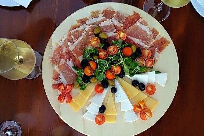 Korcula Bike & Wine Tour | Wine Tasting in Lumbarda - Bike type, route reality, and who this tour suits best