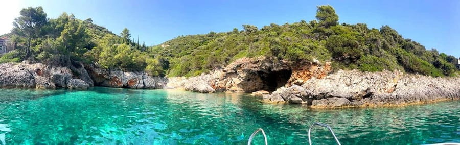 Korčula Snorkeling&Swimming, Shipwreck & More, Private Tour - Blue Lagoon at Stupe and Majsan for calmer snorkeling