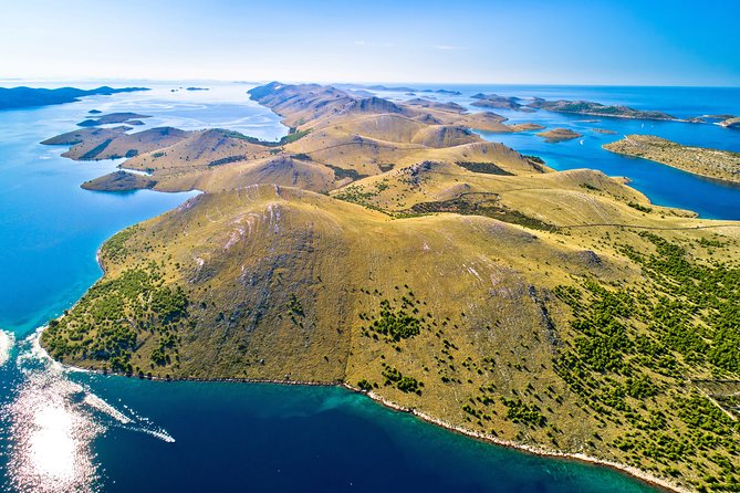 KORNATI by speed boat - The guide and captain factor: what you should look for