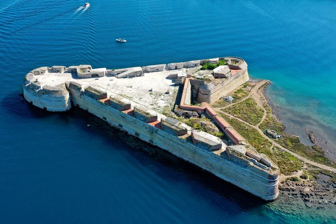 Kornati Private Boat Tour Experience - Prvić Luka: coffee, ice cream, and a last scenic look