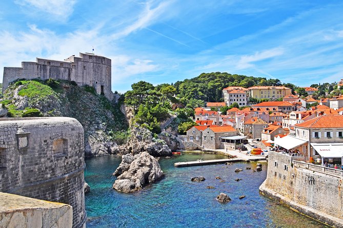 Legendary Game of Thrones & Lokrum Island Tour - Meeting at Brsalje 2, then straight into filming locations