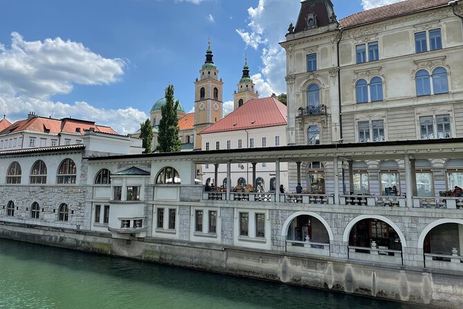 Ljubljana, Postojna Cave&Predjama Castle with Tickets from Zagreb - Group size, guides, and why the day feels organized