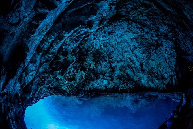 Luxury Blue Cave & 5 Islands Tour from Split - Split, 7:30 am, and the speedboat mindset