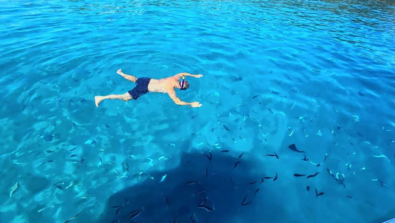 Makarska: 3-island Speedboat Cave & Blue Lagoon Tour - Cruise to Hvar: The First 40 Minutes Set the Tone