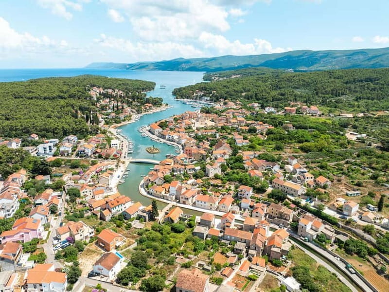 Makarska: 3-Island Speedboat Golden Horn & Blue Lagoon Tour - Zečevo Blue Lagoon: the quick swim and why it feels different