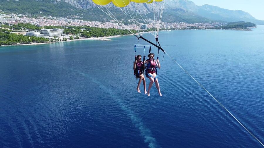 Makarska: Parasailing Experience - MPL Nautika - Parasail takeoff: the exact moment the world drops away