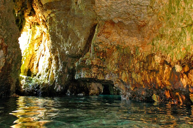 Medulin -Kamenjak 5h boat trip with lunch & drinks on Sandra Boat - Key things I’d zero in on