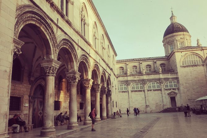 Old Town Secrets Walking Tour - Key reasons this walk is worth your time