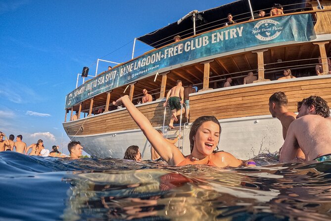 Out to Sea Split Boat Party w/ Blue Lagoon Swim, Dj & Afterparty - Cruising around Split with a panoramic feel before the dancefloor takes over