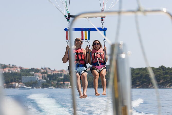 Parasailing in Cavtat - Landing on the boat and the quick water dip