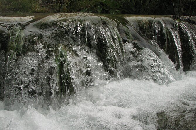 Plitvice Lakes Guided Tour - Walking pace, rain reality, and what to pack