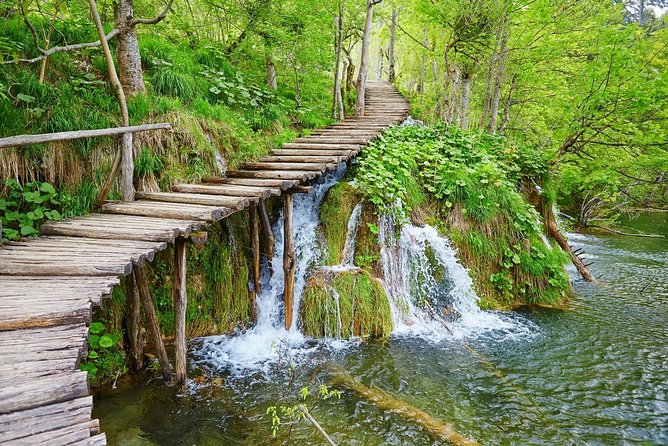 Plitvice Lakes Guided Tour from Zagreb - Timing and the restaurant lunch break (plan for your own wallet)
