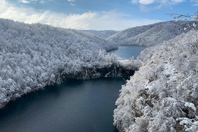 Plitvice Lakes National Park Full day tour - Timing and crowds: when Plitvice is at its best