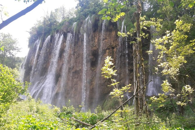 Plitvice Lakes Small Group Tour Ecco from Split or Trogir - Korenica Stop: Coffee and a Breather at Restaurant VILA VELEBITA