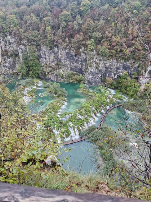 Plitvice: Plitvice Lakes Guided Tour with Boat Ride - Plitvice in 5 hours, with a local plan