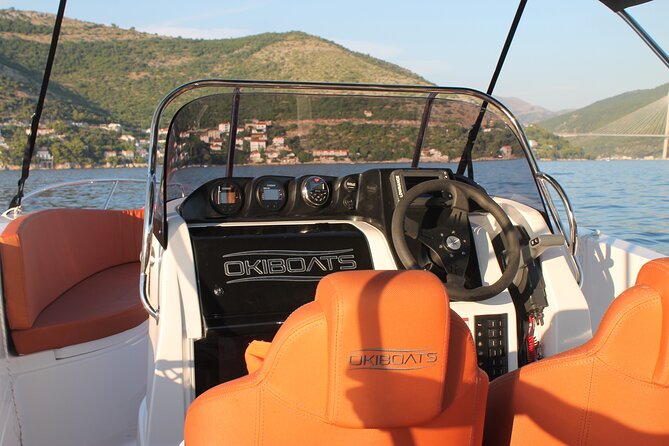 Private 4h Boat Tour Elaphite Islands with Barracuda 545 - Skipper Lovre and what great boat guidance feels like