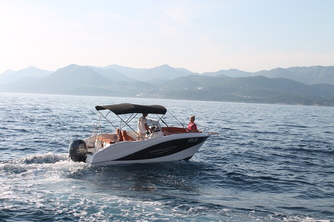 Private 4h Boat Tour Elaphite Islands with Barracuda 545 - Practical tips for an easier cave and beach day
